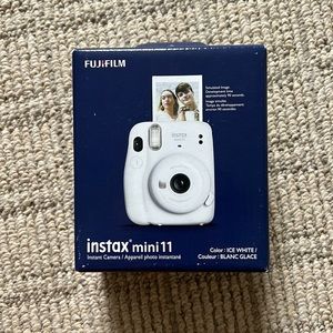 Brand new white Fujifilm Instax Mini 11